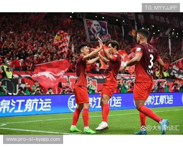 上海海港外援继续闪耀,卫冕之路稳步推进 上海海港外援继续闪耀,卫冕之路稳步推进